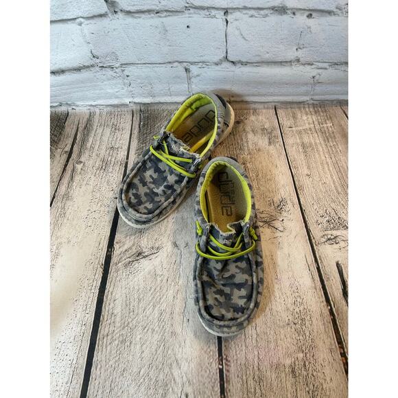 HEYDUDE Unisex Youth Wally Blue Camodino / Size: Y5-Y6 - Picture 1 of 9